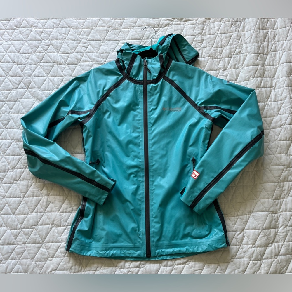 Columbia Titanium rain jacket